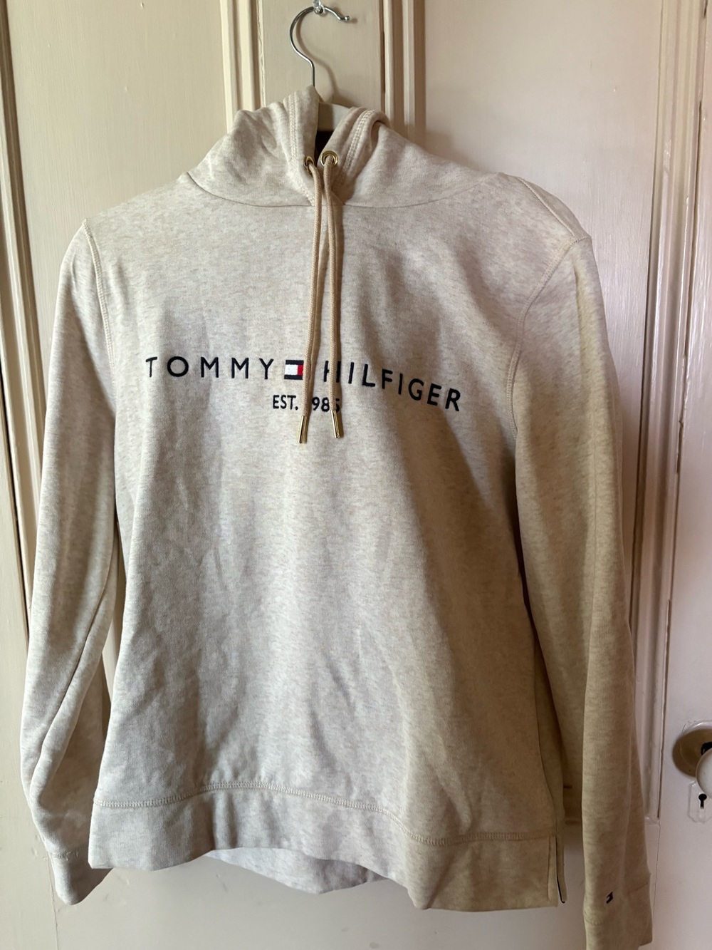 Tommy Hilfiger Women’s Beige Logo Hoodie